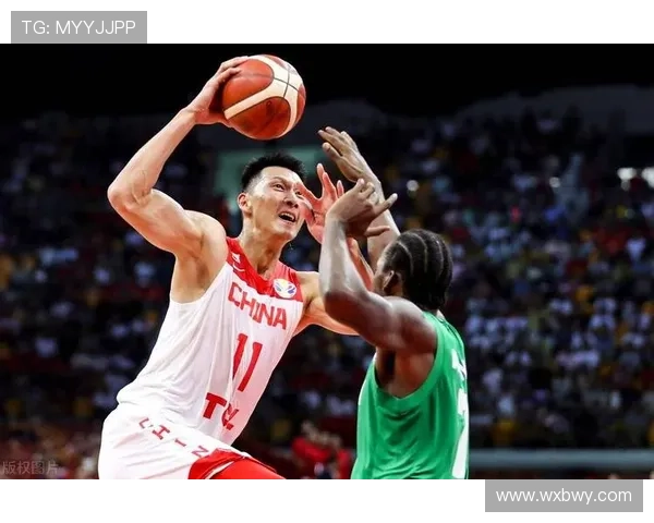 中国男篮力克日本晋级亚洲杯决赛 易建联表现抢眼 中国男篮力克日本晋级亚洲杯决赛 易建联表现抢眼