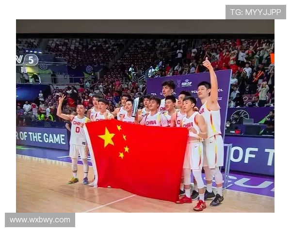 中国男篮迎战澳大利亚强敌 精英球员齐聚全力争取世界杯预选赛胜利 中国男篮迎战澳大利亚强敌 精英球员齐聚全力争取世界杯预选赛胜利