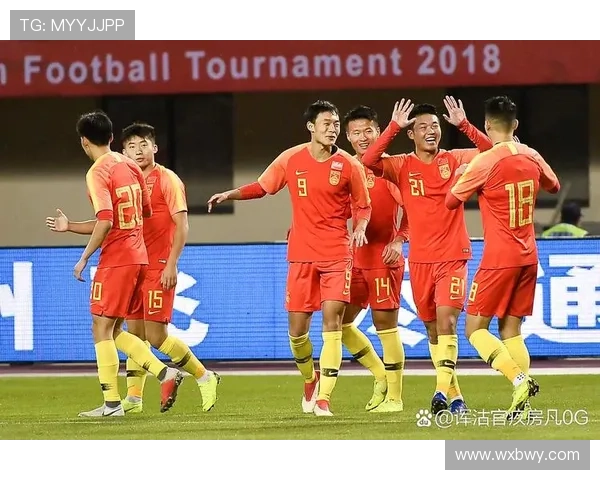 中国足球冲击世界杯再添新动力 国足新帅带队备战预选赛迎挑战 中国足球冲击世界杯再添新动力 国足新帅带队备战预选赛迎挑战