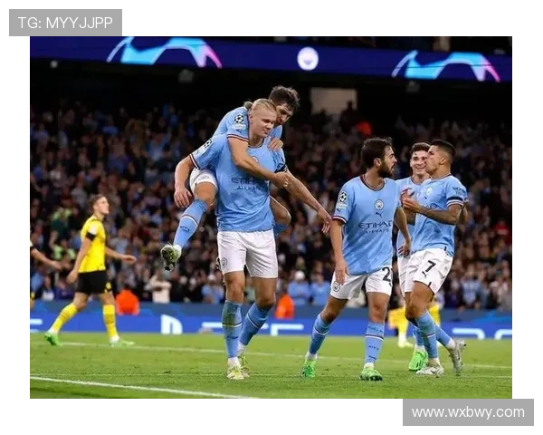 曼城足球俱乐部崛起之路：从地方球队到世界顶级强队的辉煌历程