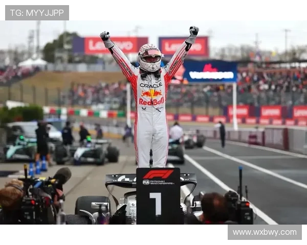 维斯塔潘再夺赛季冠军红牛车队巩固统治力F1年度格局再起波澜