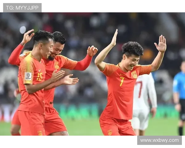 中国足球队迎战强敌,力争突破世界杯预选赛小组赛困境 中国足球队迎战强敌,力争突破世界杯预选赛小组赛困境