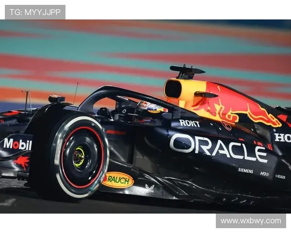 F1最新动态:维斯塔潘连续夺冠纪录再创新,红牛车队主导赛季表现 F1最新动态:维斯塔潘连续夺冠纪录再创新,红牛车队主导赛季表现