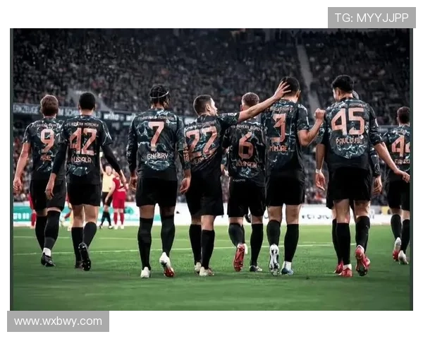 弗赖堡俱乐部新赛季备战提速年轻阵容展现稳定成长态势与教练团队