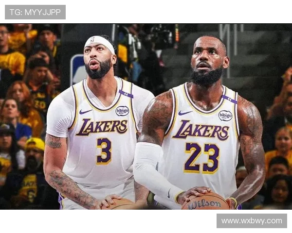 湖人队季前赛大胜勇士，詹姆斯状态回暖，安东尼·戴维斯表现亮眼